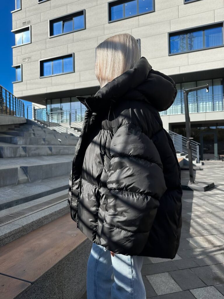kurtochka-zhinocha-chorna-74455440386753_-967f8eb66b